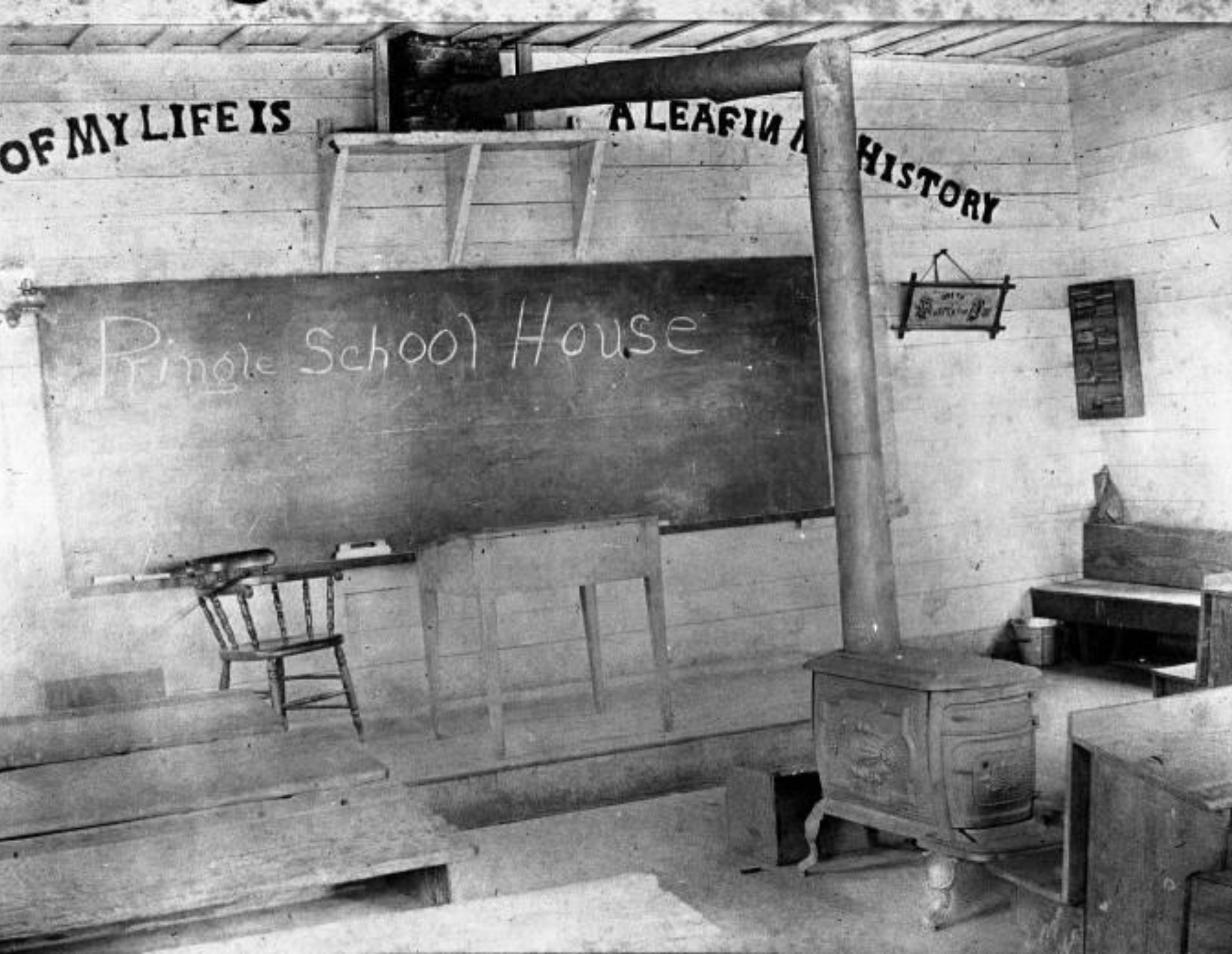 The inside of a schoolhouse in Salem, Oregon in 1891. 